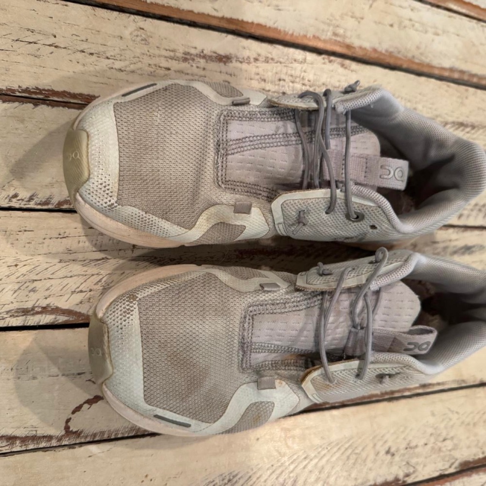 On Cloud Sky Kids Running Shoes Gray Sneakers 3YD11440608 Size 3.5Y